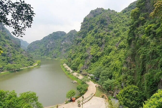 Ninh Binh 2 days 1 night: Mua Cave- Tam Coc- Bai Dinh - Trang An - FAQ