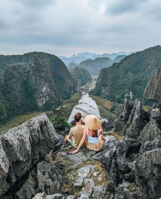 NINH BINH 2D1N: HOA LU-TAM COC - MUA CAVE - BAI DINH - TRANG AN - Inclusions