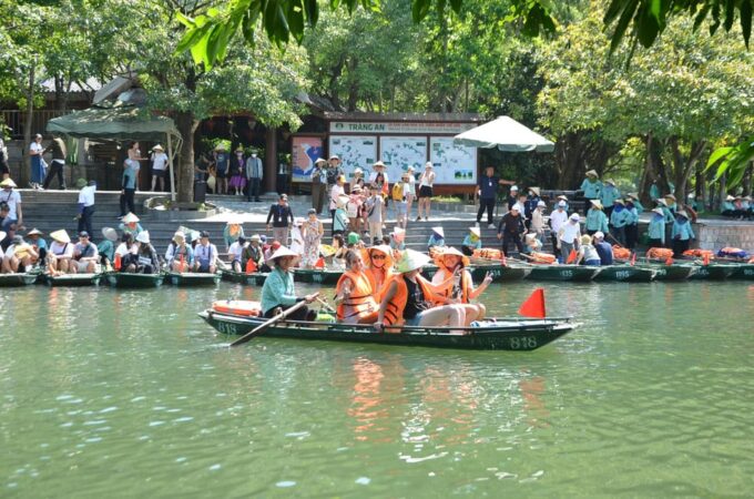 Ninh Binh: Bai Dinh, Hoa Lu, Trang An, Mua Cave Private Tour - Tour Duration and Price