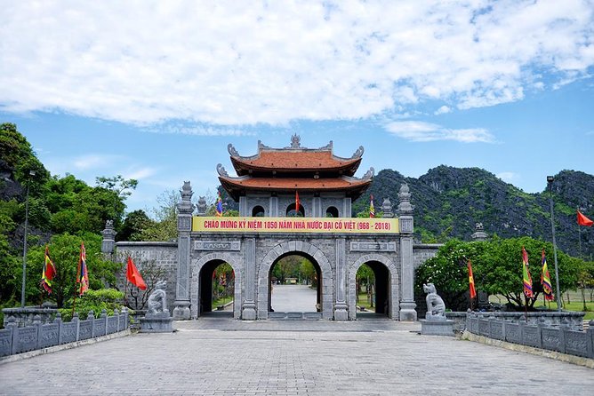Ninh Binh Daily Tour: Hoa Lu - Am Tien Cave - Tam Coc - Bike - Bich Dong Pagoda - Convenience and Inclusions