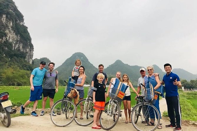 Ninh Binh Day Tour: Hoa Lu - Tam Coc - Mua Cave - Tam Coc