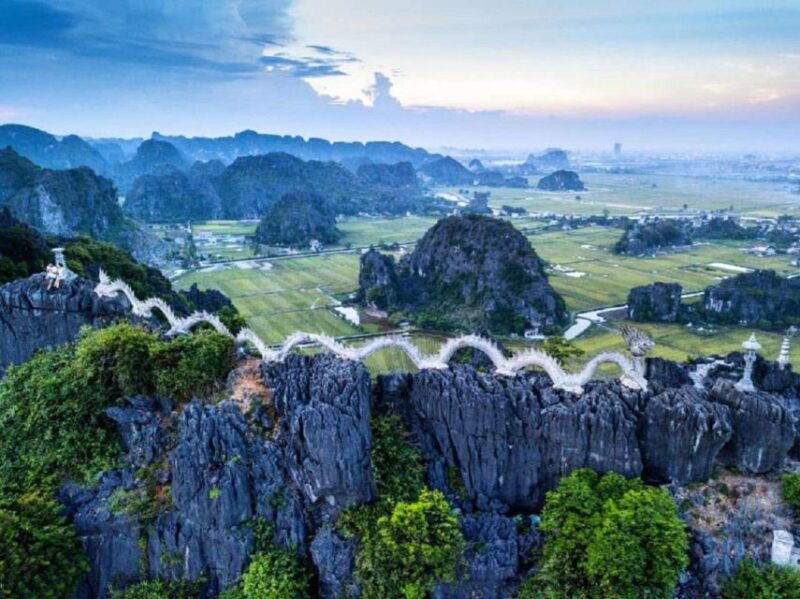 Ninh Binh: Day Tour With Boat Trip and Mua Cave Hiking - Itinerary