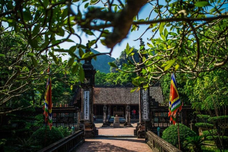 Ninh Binh: Day Tour With Boat Trip and Mua Cave Hiking - Pricing and Booking