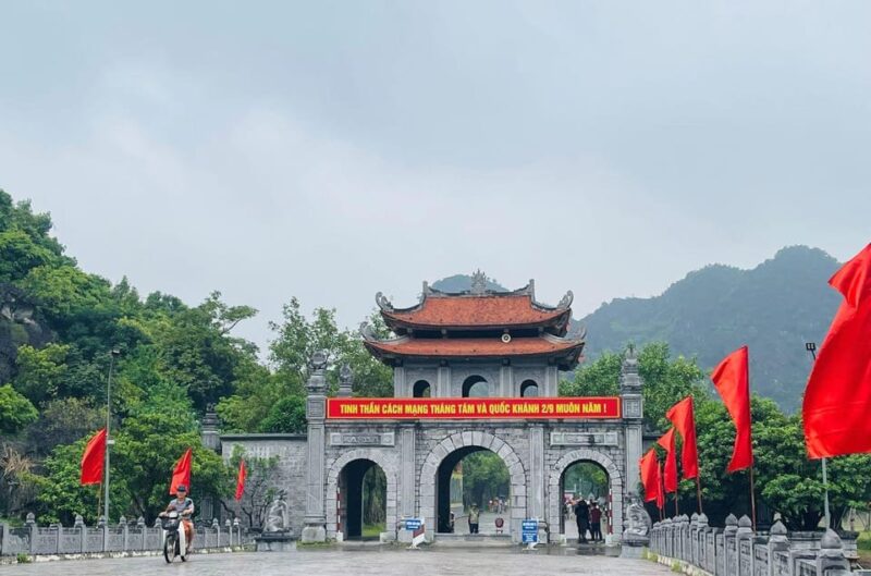 Ninh Binh Day Trip: Hoa Lu – Trang An - Cycling & Boat - Key Points
