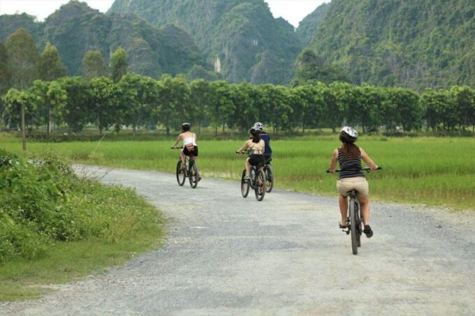 Ninh Binh Day Trip: Hoa Lu – Trang An - Cycling & Boat - Pricing and Booking