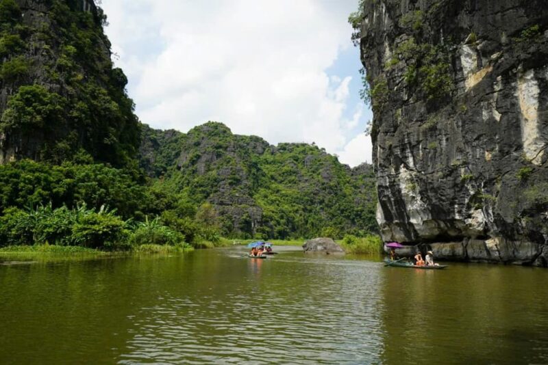 Ninh Binh Day Trip With Tam Coc, Hoa Lu, and Mua Cave - Experiences and Activities