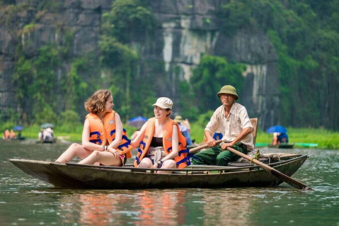 Ninh Binh Day Trip With Transfer, Lunch, Ticket and Cycle - Getting to Ninh Binh