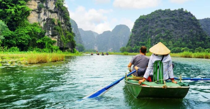 Ninh Binh Full Day - Mua Cave - Tam Coc Boating - Hoa Lu - Tam Coc Boat Cruise