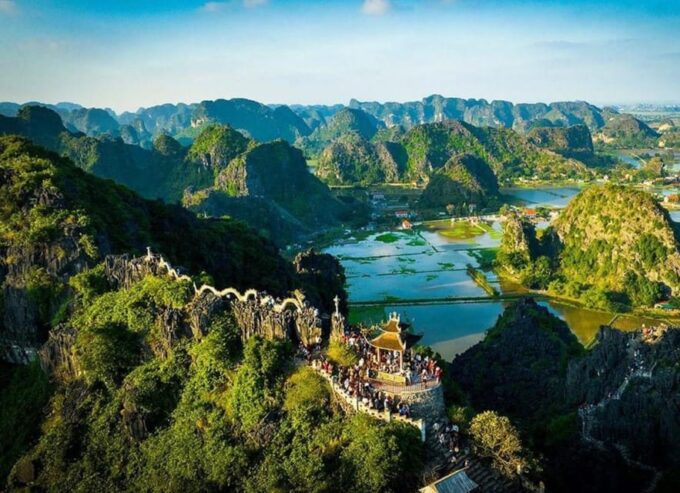 Ninh Binh Full-Day Small Group of 11 Guided Tour From Hanoi - Mua Cave Exploration