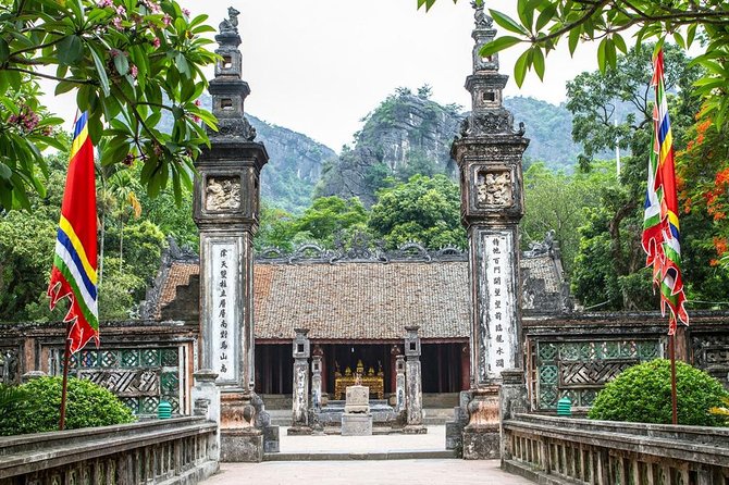 Ninh Binh Full-Day Tour From Hanoi to Hoa Lu, Tam Coc & Mua Cave via Boat & Bike - Tam Coc: Halong Bay on Land