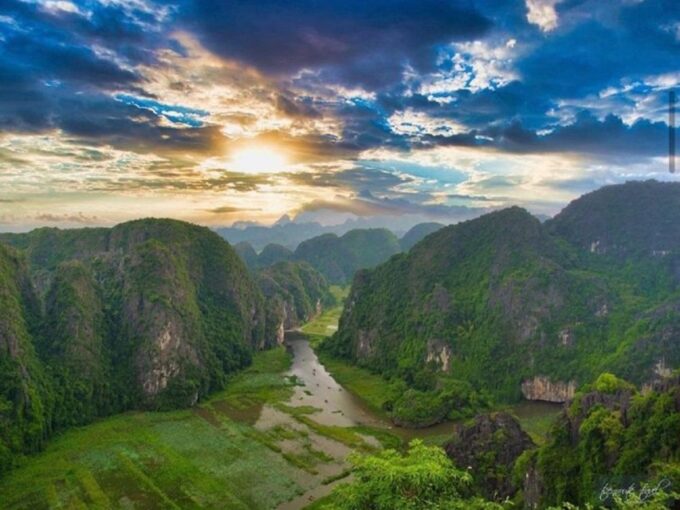 Ninh Binh Full Day Tour to Tam Coc Hoa Lu Small Group Buffet - Frequently Asked Questions