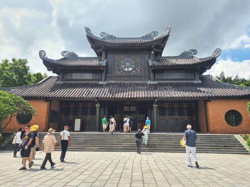 Ninh Binh Gateway: Unforgetable Experience Full Day Tour - Afternoon Explorations