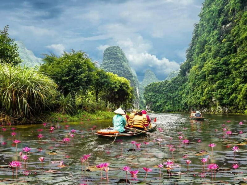 Ninh Binh Half Day Guide Tour : Trang An Boat Ride, Mua Cave - Introduction to the Ninh Binh Half-Day Tour