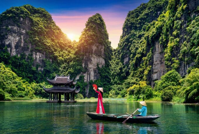 Ninh Binh Heritage Tour: Hoa Lu & Trang An - Hoa Lu Exploration