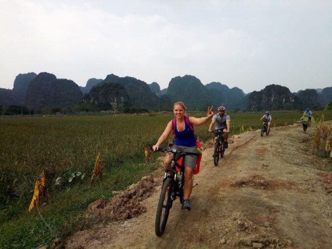 Ninh Binh - Hoa Lu - Tam Coc - Cycling Included Bus & Meal - Buffet Lunch Included