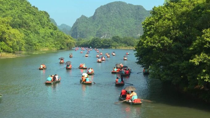 Ninh Binh: Hoa Lu & Tam Coc Day Trip With Lunch & Transport - Historical Significance of Hoa Lu