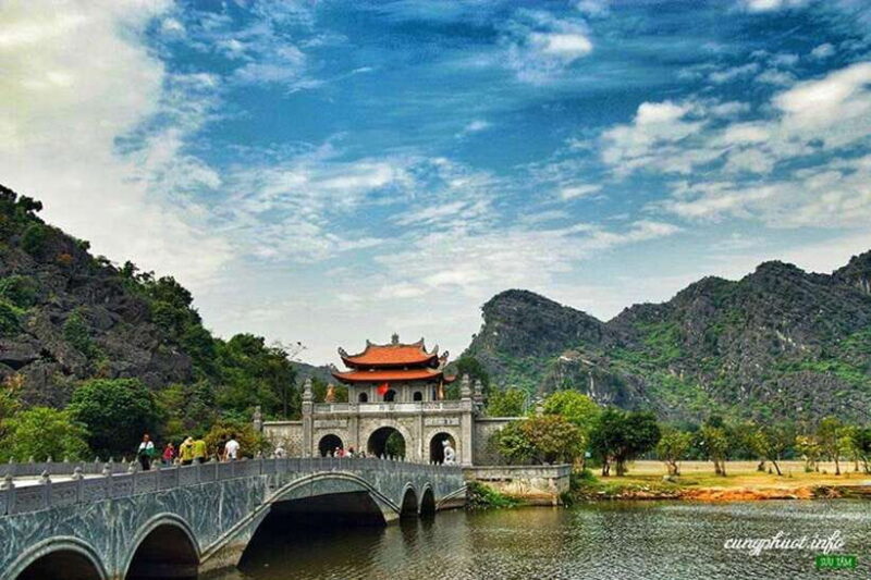 Ninh Binh Hoa Lu Trang An Mua Cave Group or Private Tour - Hoa Lu Ancient Citadel