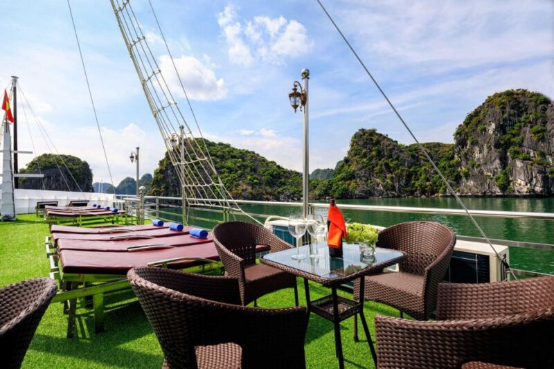 Ninh Binh: Lan Ha Bay Cozy Cruises, Small Group,Kayak & Bike - Culinary Experiences