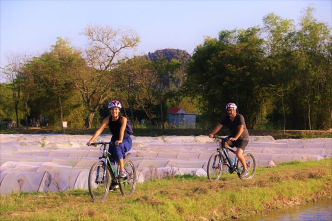 Ninh Binh Luxury 1 Day Tour: Mua Cave, Trang An, Hoa Lu - Important Considerations