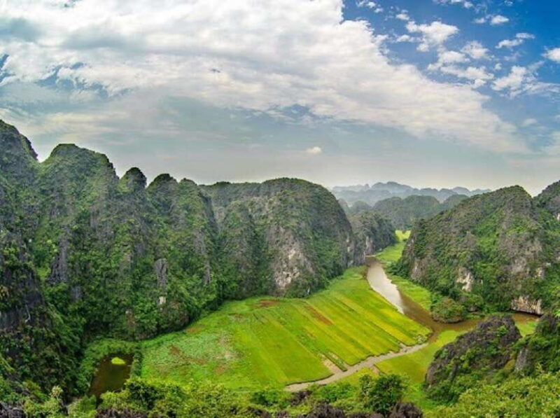 Ninh Binh : Private Jeep Tour Hoa Lu , Trang An, Mua Cave - Hoa Lu