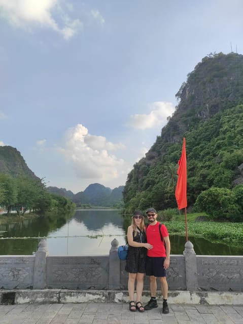 Ninh Binh Small Group Tour Mua Cave - Trang an - Hoa Lu - Tour Guide Information