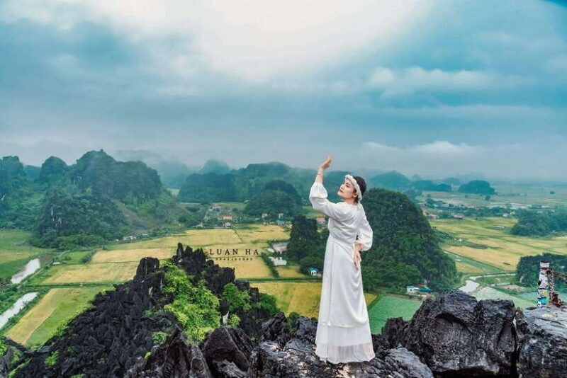 Ninh Binh Tour 4 Places- Hoa Lu Trang an Thung Nham Mua Cave - Sunset Party on the Boat