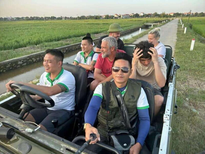Ninh Binh: Trang An and Mua Cave Half-Day Private Jeep Tour - Key Points