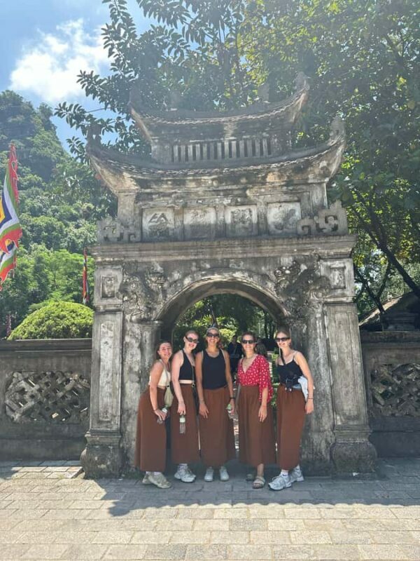 Ninh binh: Trang An, Bai Dinh Pagoda and Hang Mua Day Trip - What Makes This Tour a Good Choice?