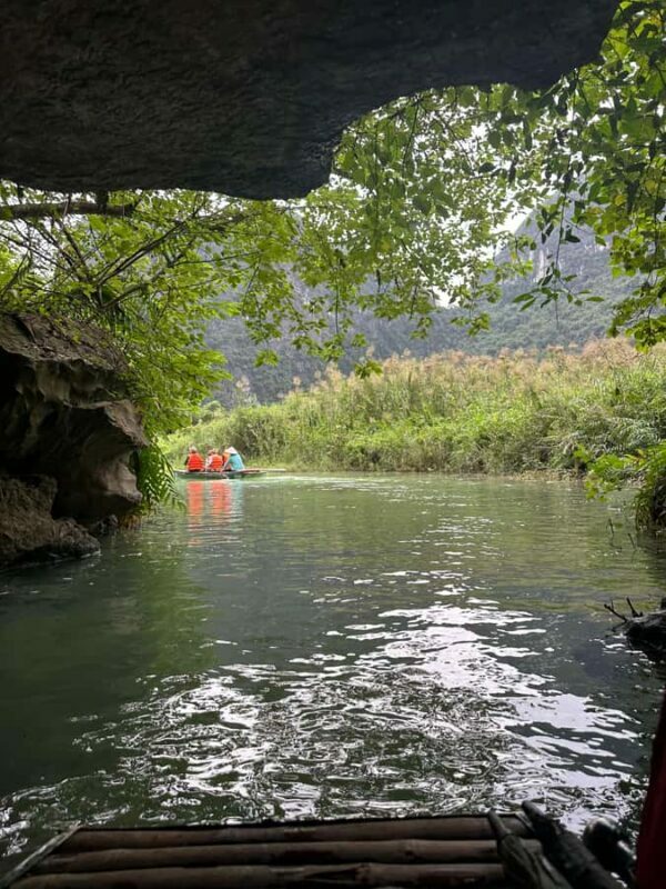 Ninh binh: Trang An, Bai Dinh Pagoda and Hang Mua Day Trip - Considering the Cost and Value