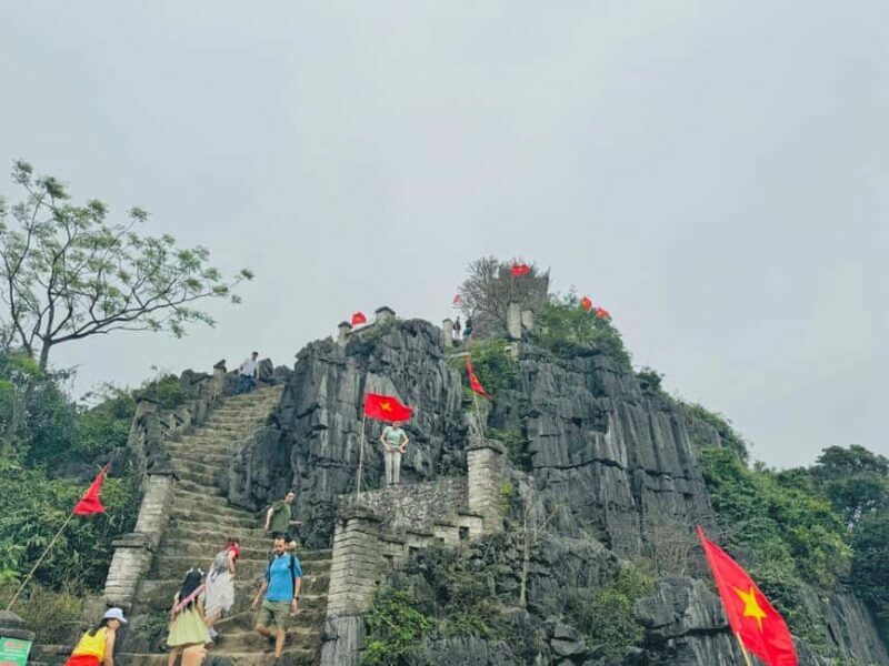 Ninh Binh: Trang An Boat Ride, Hoa Lu & Mua Cave Sunset - Scenic Return and End of Day
