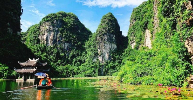 Ninh Binh: Trang An & Hoa Lu Full Day With Lunch Buffet, Bike - Itinerary Highlights