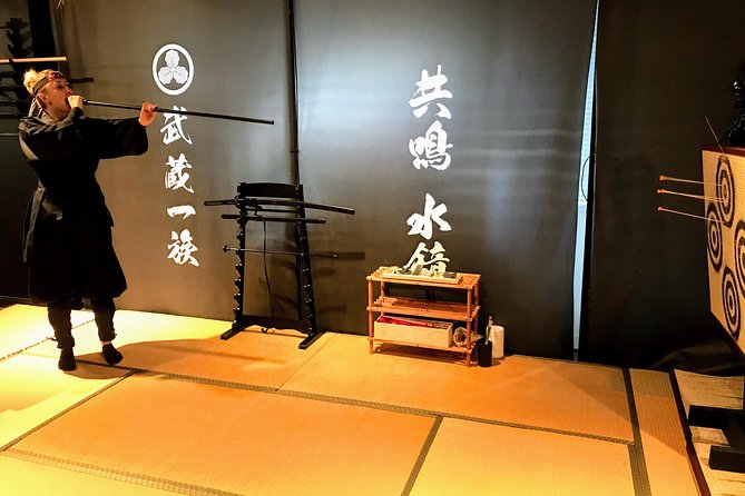 Ninja Samurai 2-Hour Hands-On Lesson in English in Tokyo - Ninja and Samurai Techniques Covered