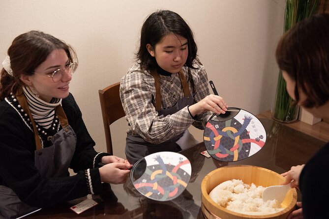 Nishiki Market Stroll and Kyomachiya Cooking Experience - Exploring the Vibrant Nishiki Market