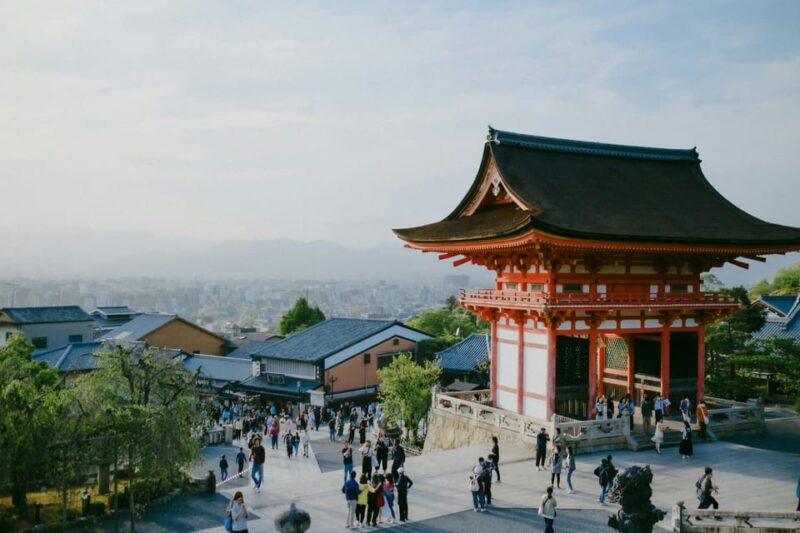 Nishiki Market With a Chef! - Visiting Nishiki Tenmangu Shrine