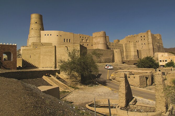 Nizwa Full Day Tour From Muscat With JABREEN Fort - Accessibility Considerations