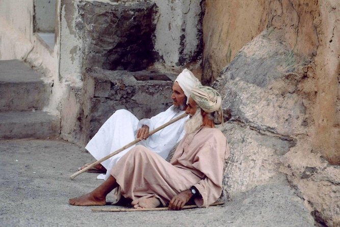 Nizwa. Hambra. Grand Canyon Oman - Key Points