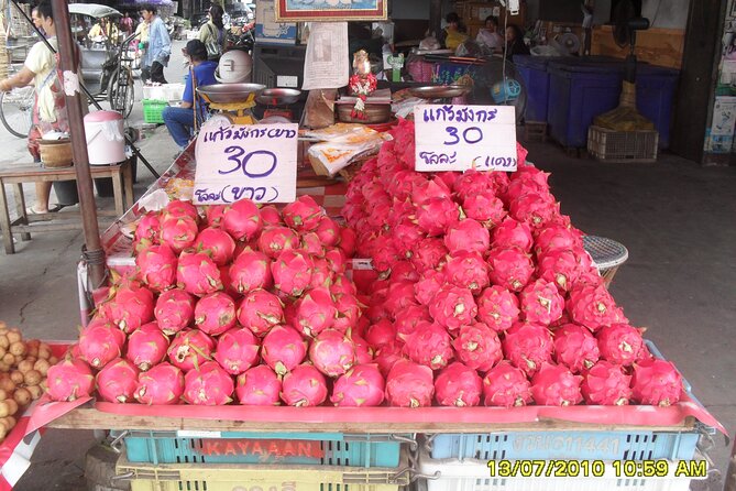 No.1 Chiang Mai: Historical City Bike Tour - Vegetarian and Vegan Lunch