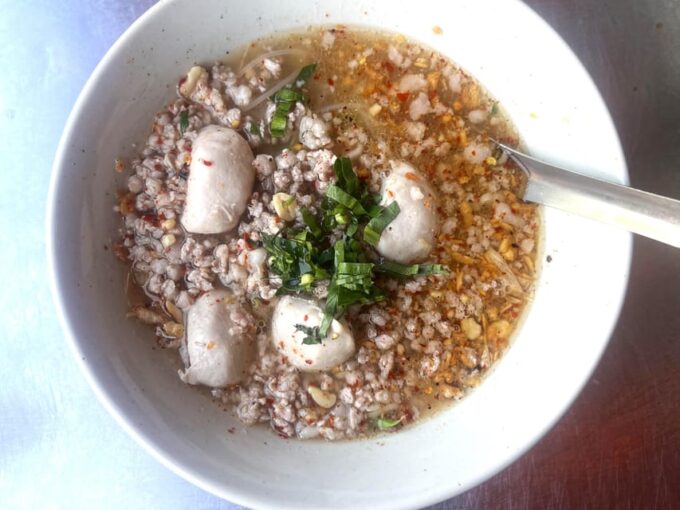 No Diet Club - Local Food Tour in Bangkok With Many Tastings - Exploring Chinatown, Little India, and Temples