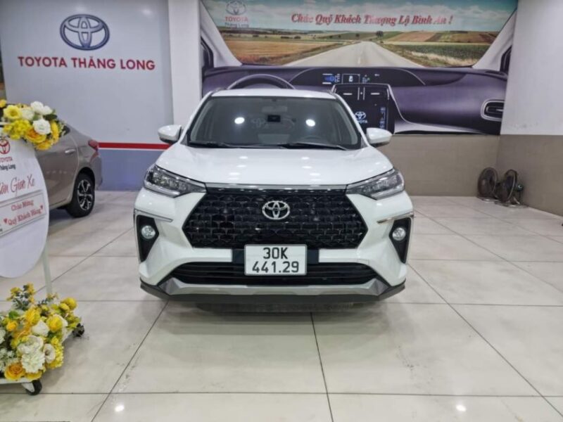 Noi Bai Airport to Hanoi Old Quarter - 4 Seater Car - Transfer Details