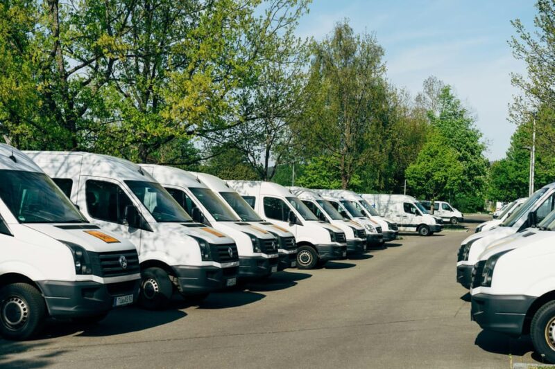 Noi Bai International Airport Private Transfer to Ha Noi - Vehicle Options