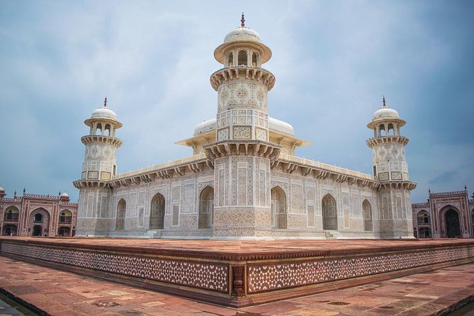 Non Shopping Delhi-Agra-Jaipur Tour - Gratuities and Expenses