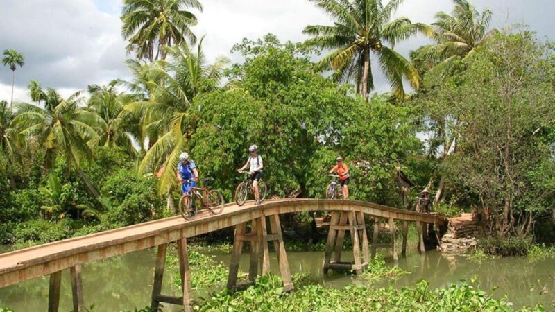 Non-Touristy Mekong Delta With Biking Local Experience - Cruising on Tien River