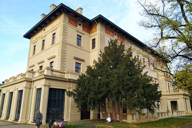 Non-touristy Prague - Cozy Neighborhoods - Private Tour - Customer Feedback