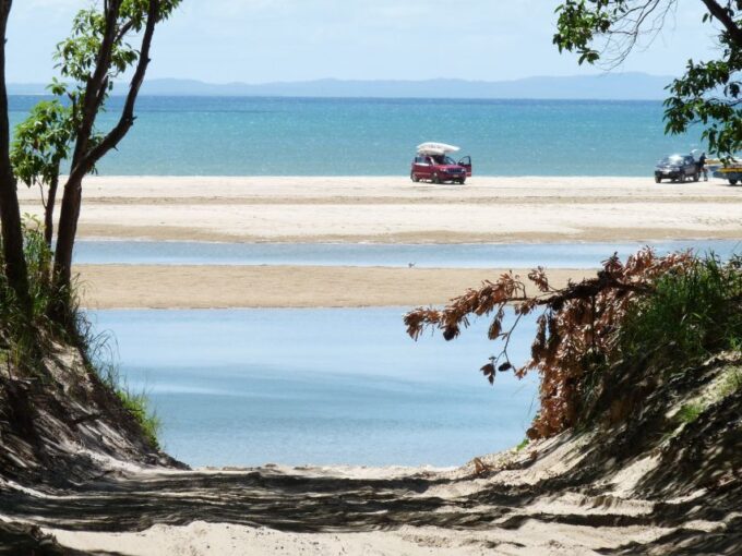 Noosa to Rainbow Beach: 4-Wheel Drive Tour in Great Sandy NP - Frequently Asked Questions