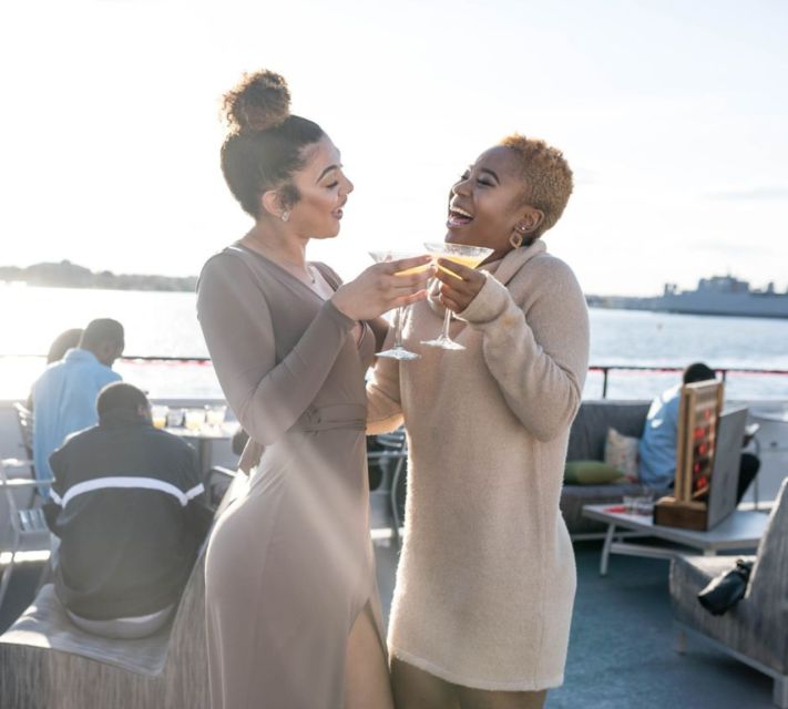 Norfolk: Elizabeth River Sunday Buffet Brunch Cruise - Dining Experience