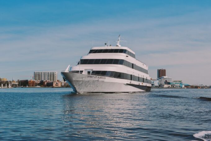 Norfolk: Elizabeth River Sunday Buffet Brunch Cruise - Participant Information