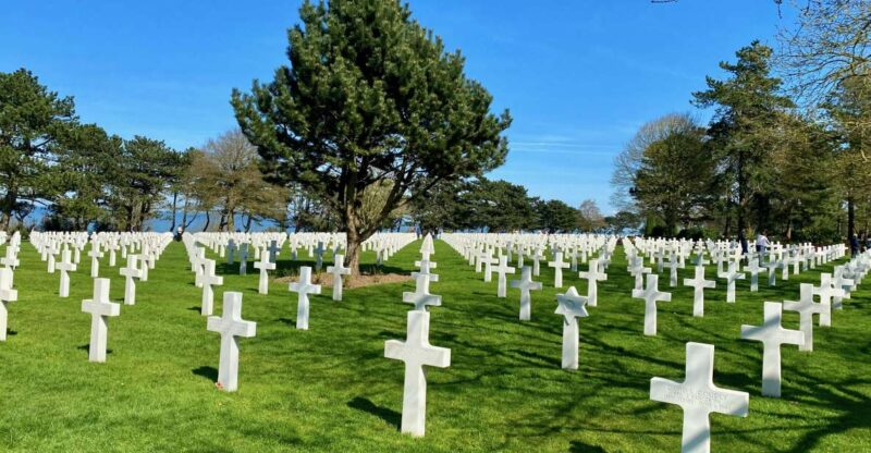 Normandy D-Day Landing Beaches Small-Group Trip From Paris - Exploring Arromanches-les-Bains