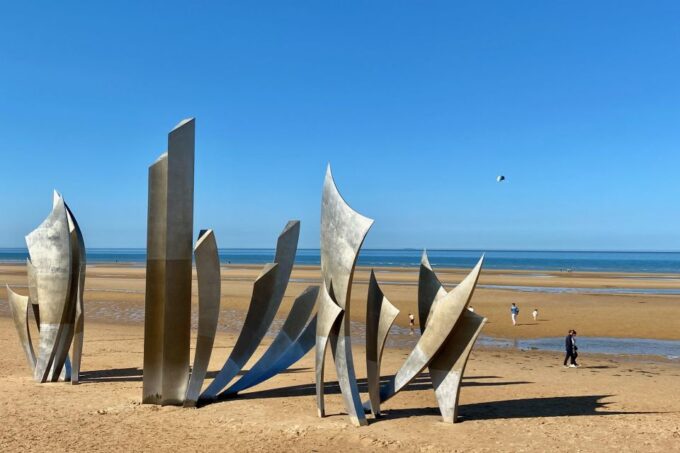 Normandy D-Day Landing Beaches Small-Group Trip From Paris - Transportation and Schedule Details