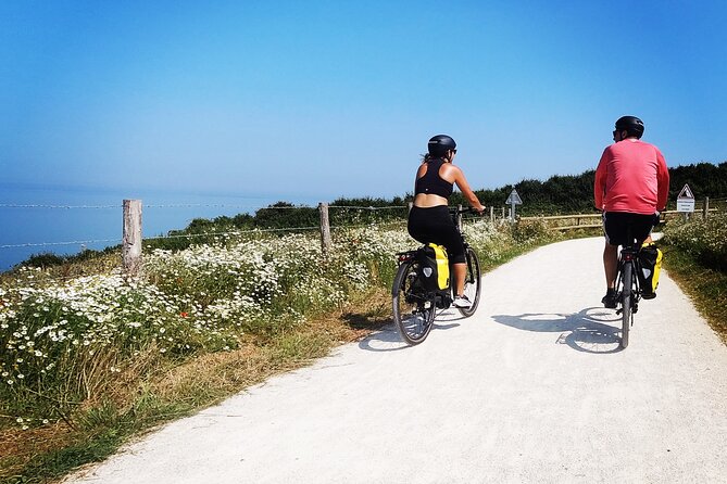 Normandy Guided E-Bike Tour to Omaha Beach / Private Tour - Personalized Guidance and Intimate Experience