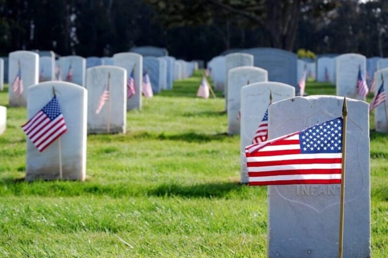 Normandy Landing Beaches: Private Day Tour From Le Havre - Itinerary Highlights